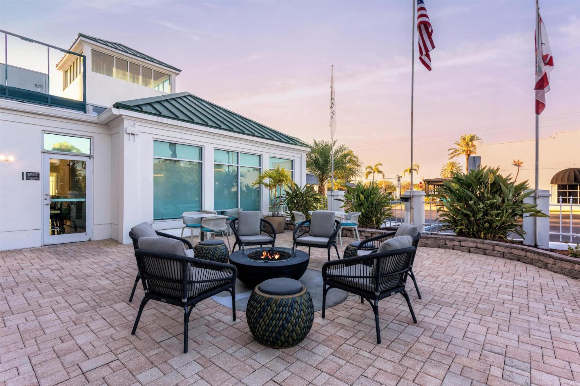 Hilton Garden Inn Tampa Northwest/אולדסמאר מראה חיצוני תמונה